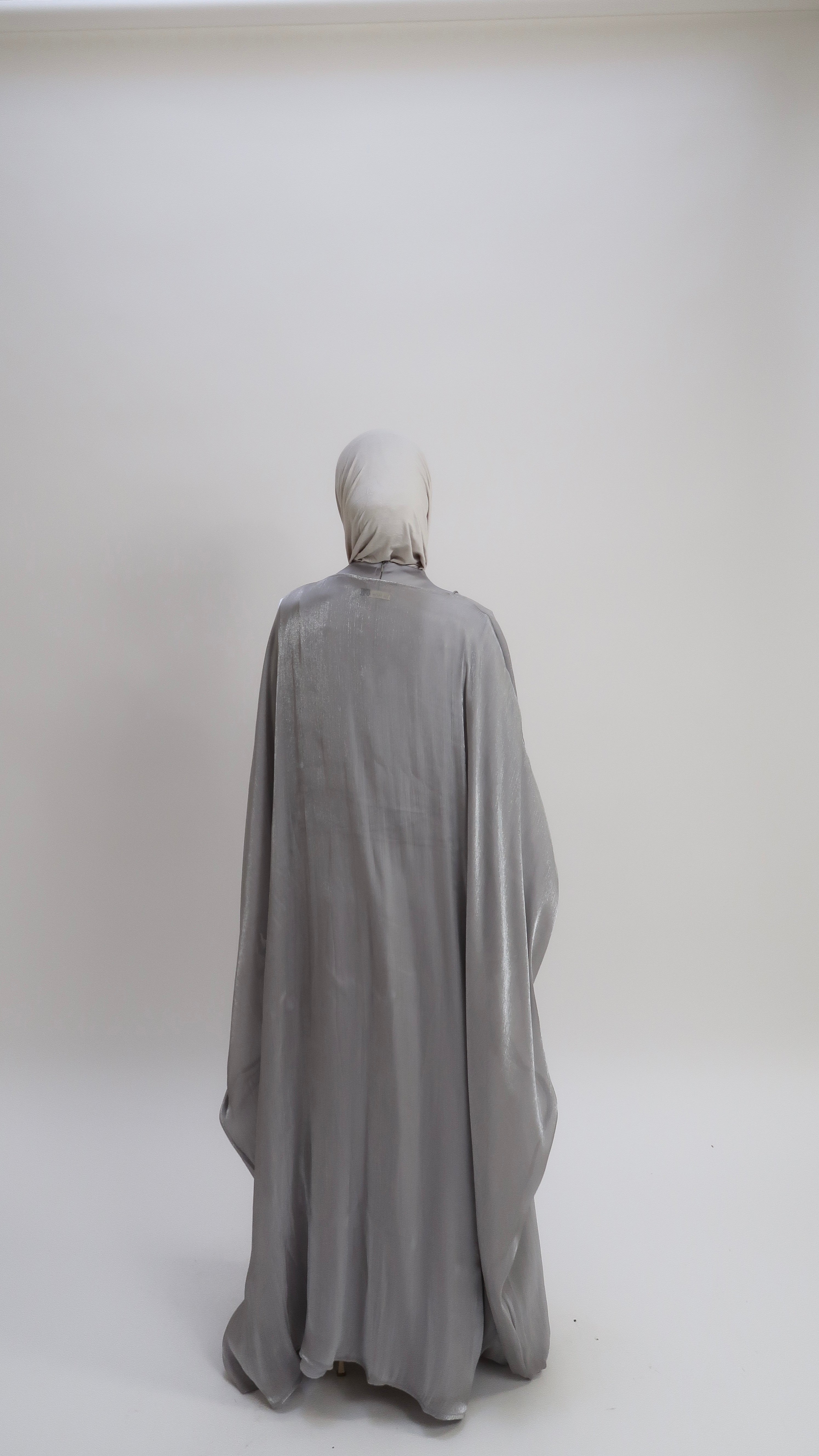 Abaya Shimmer Silver