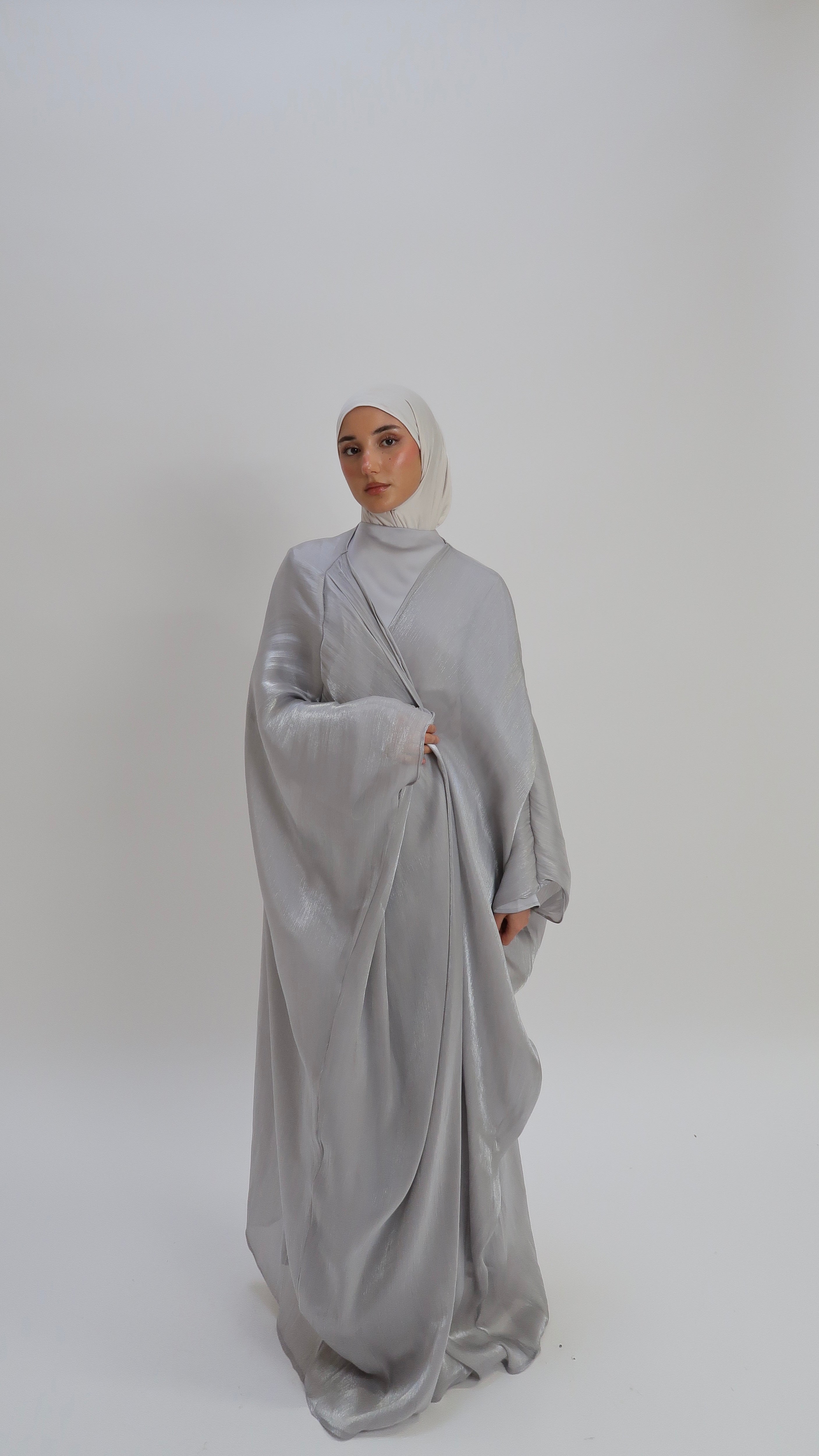 Abaya Shimmer Silver
