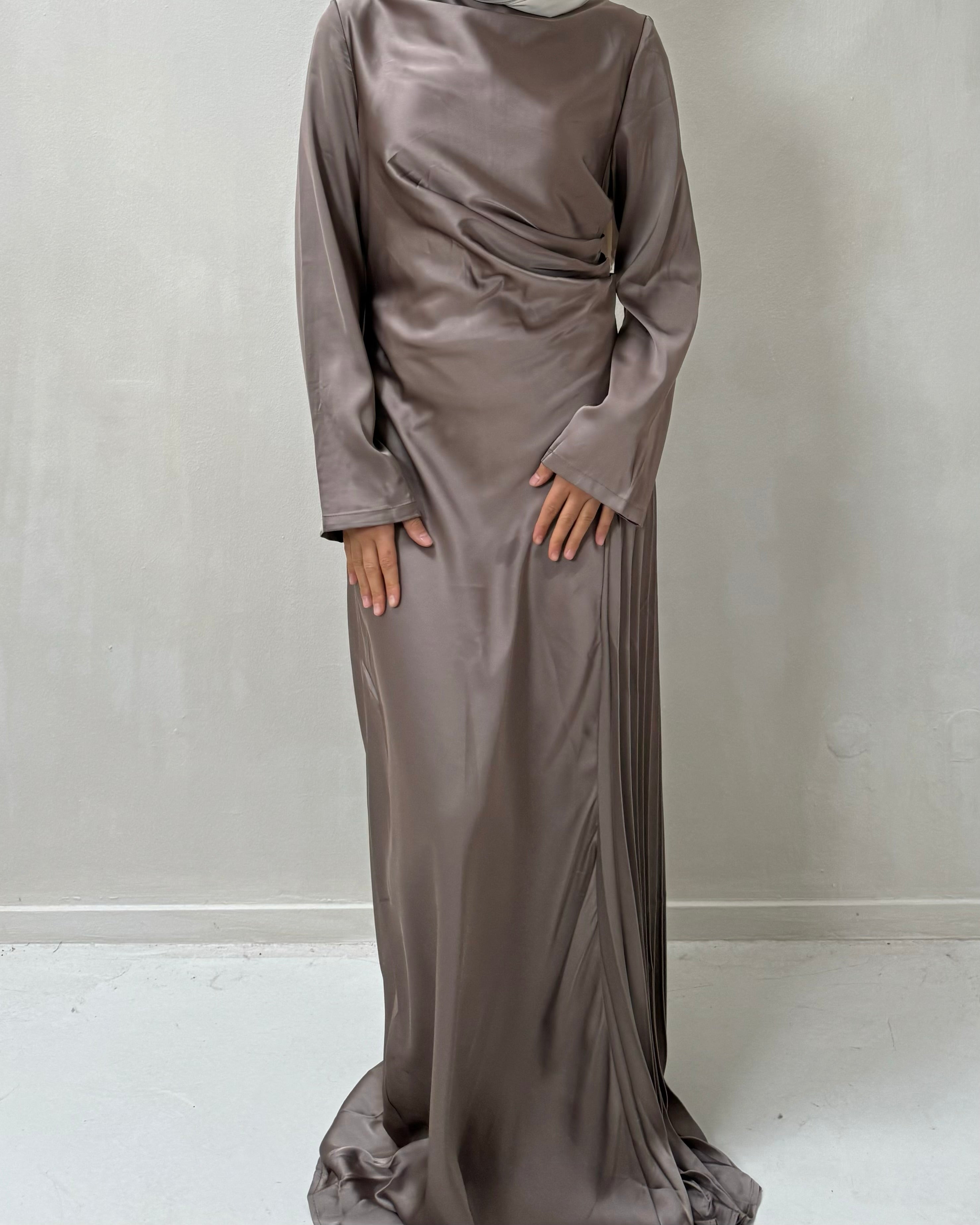 Satinkleid Aliyah