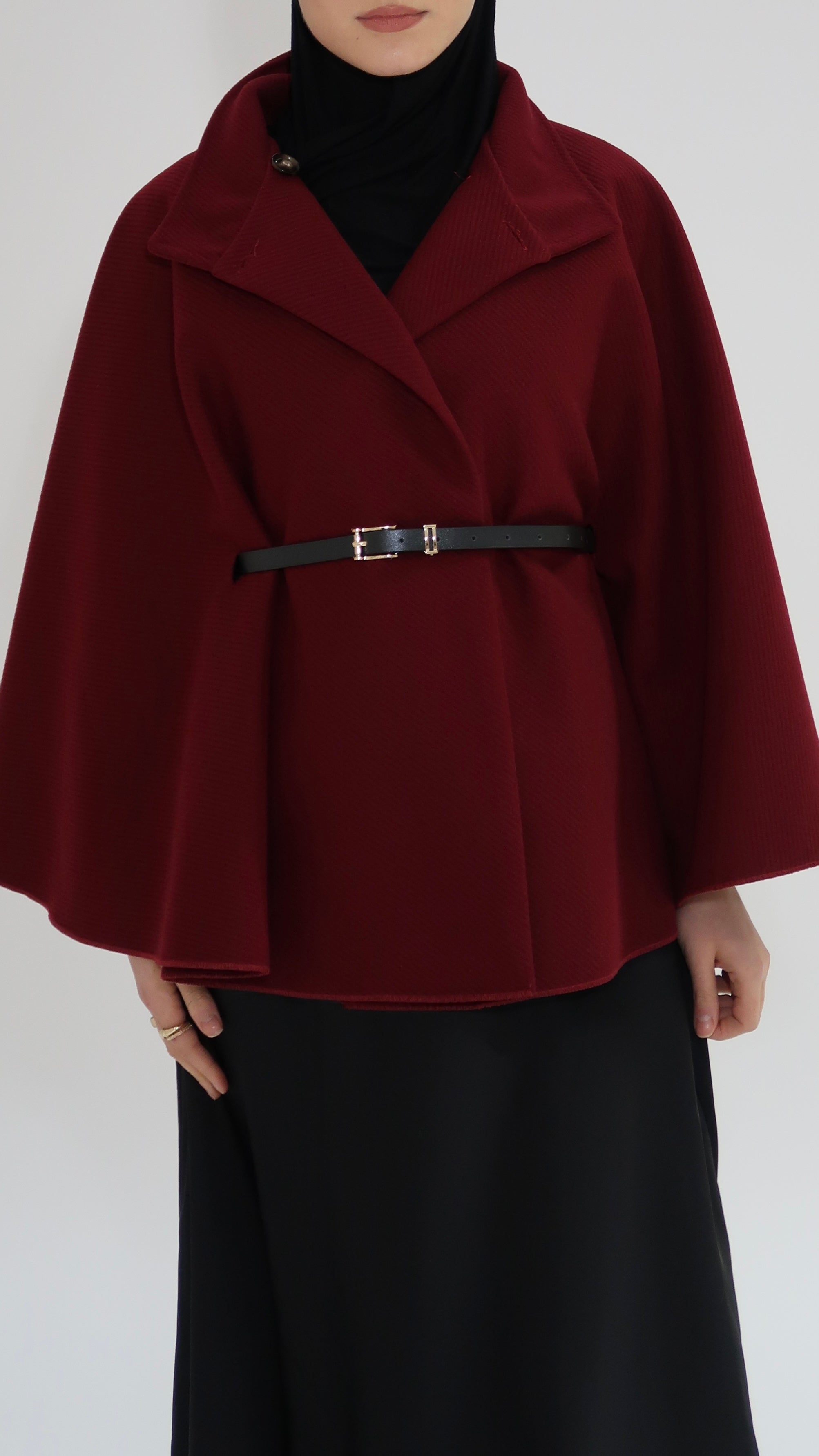Cape mit Gürtel