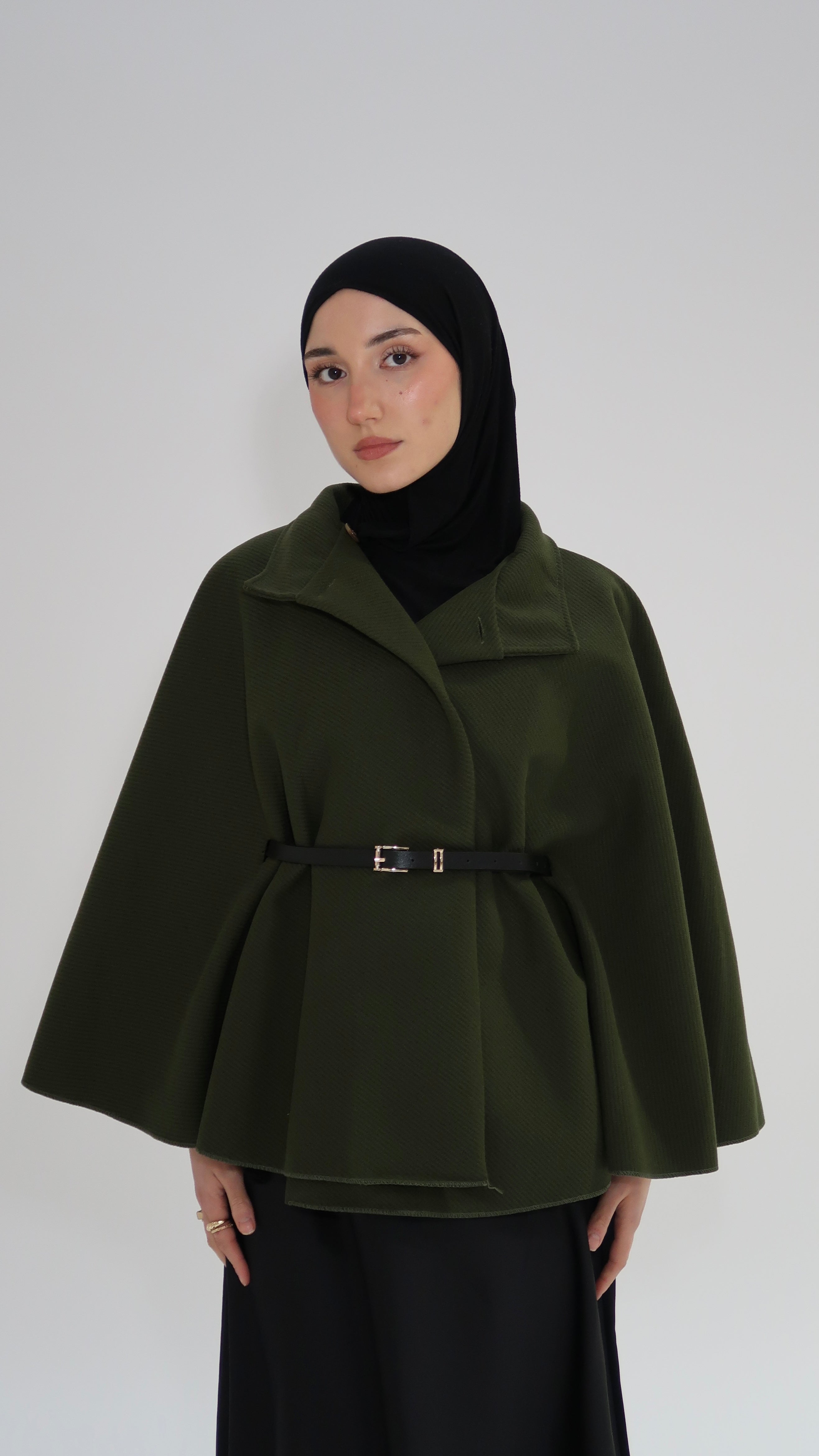 Cape mit Gürtel