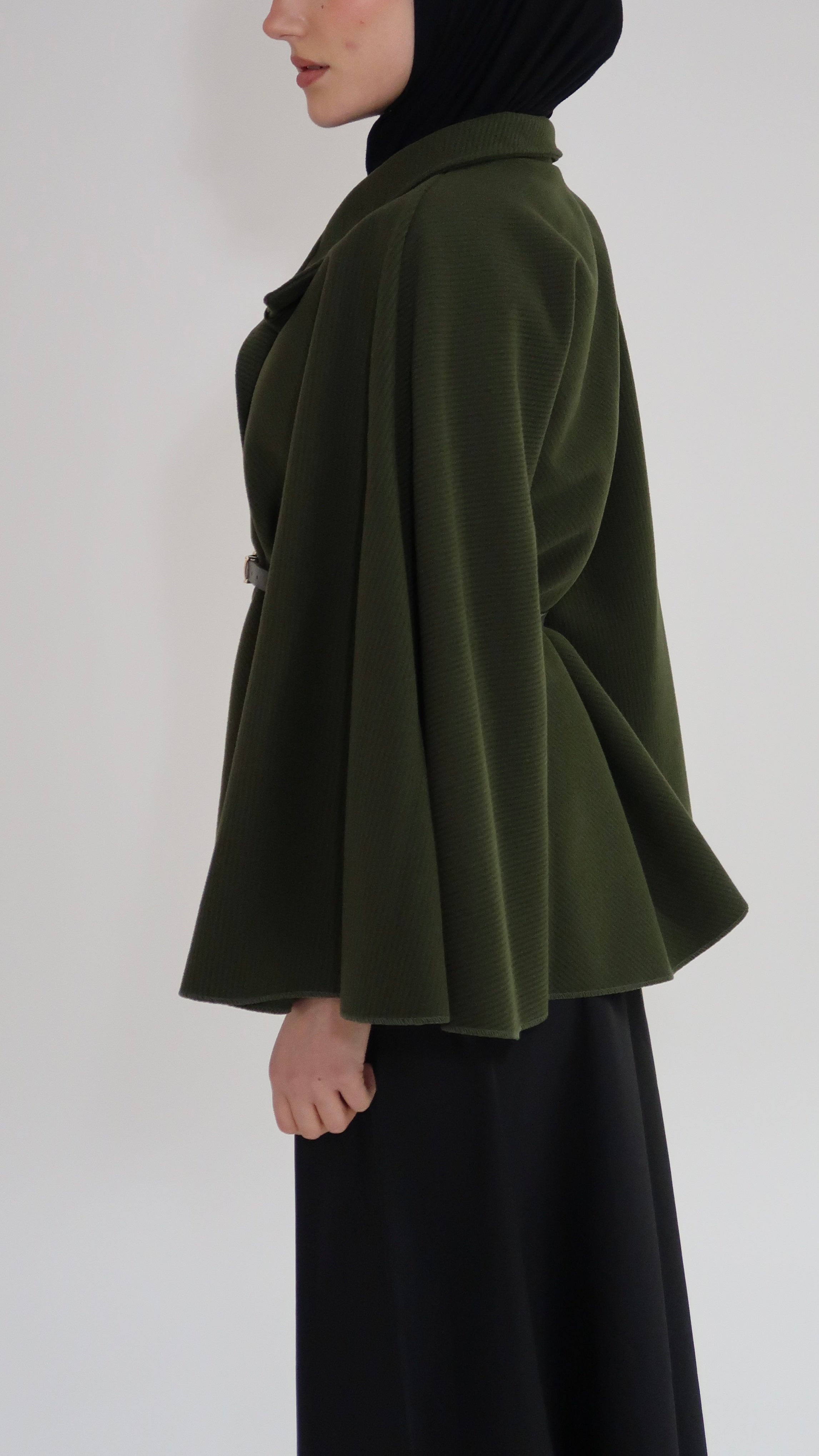 Cape mit Gürtel