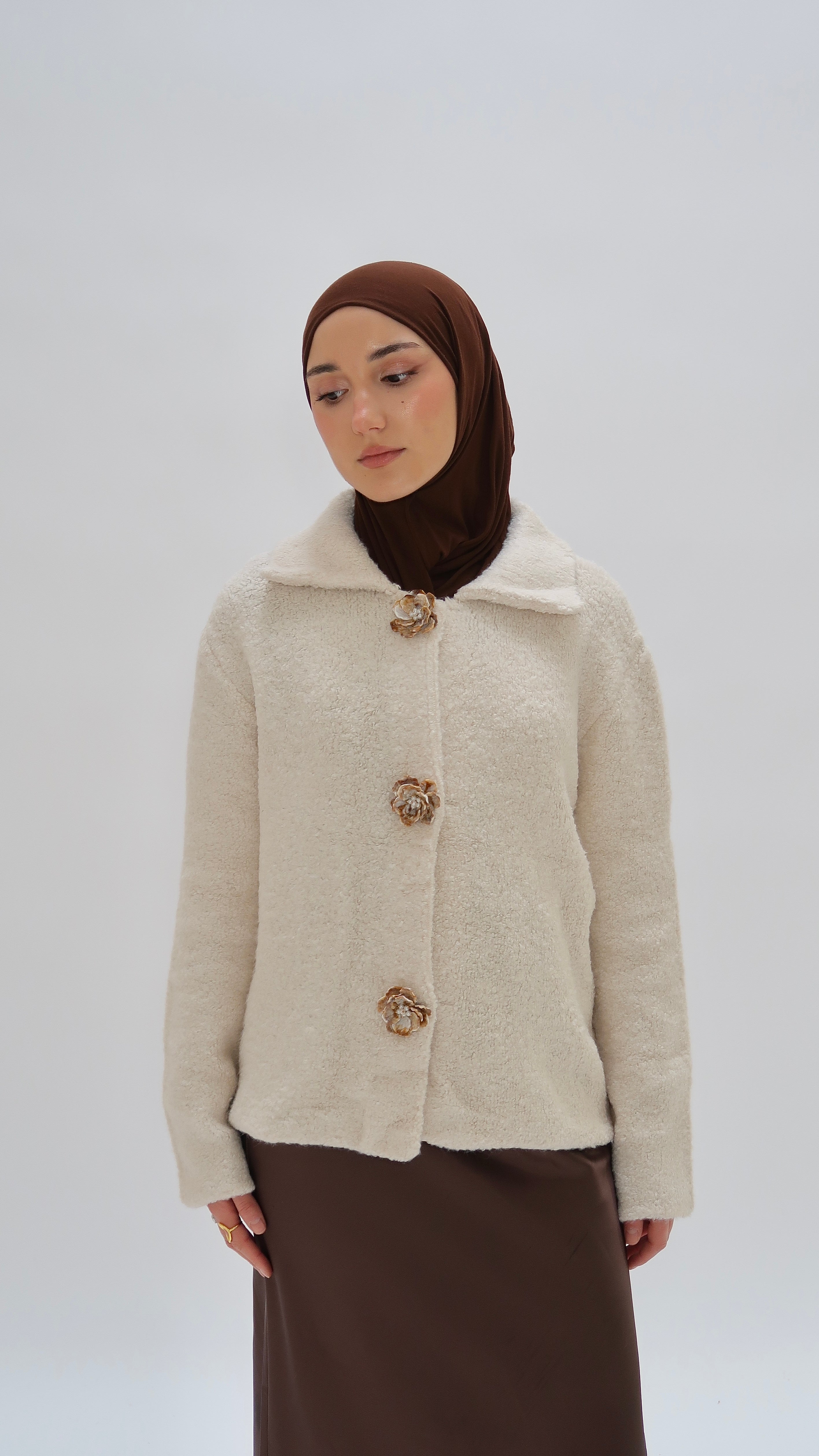 Übergangsjacke mit Blumenknöpfen